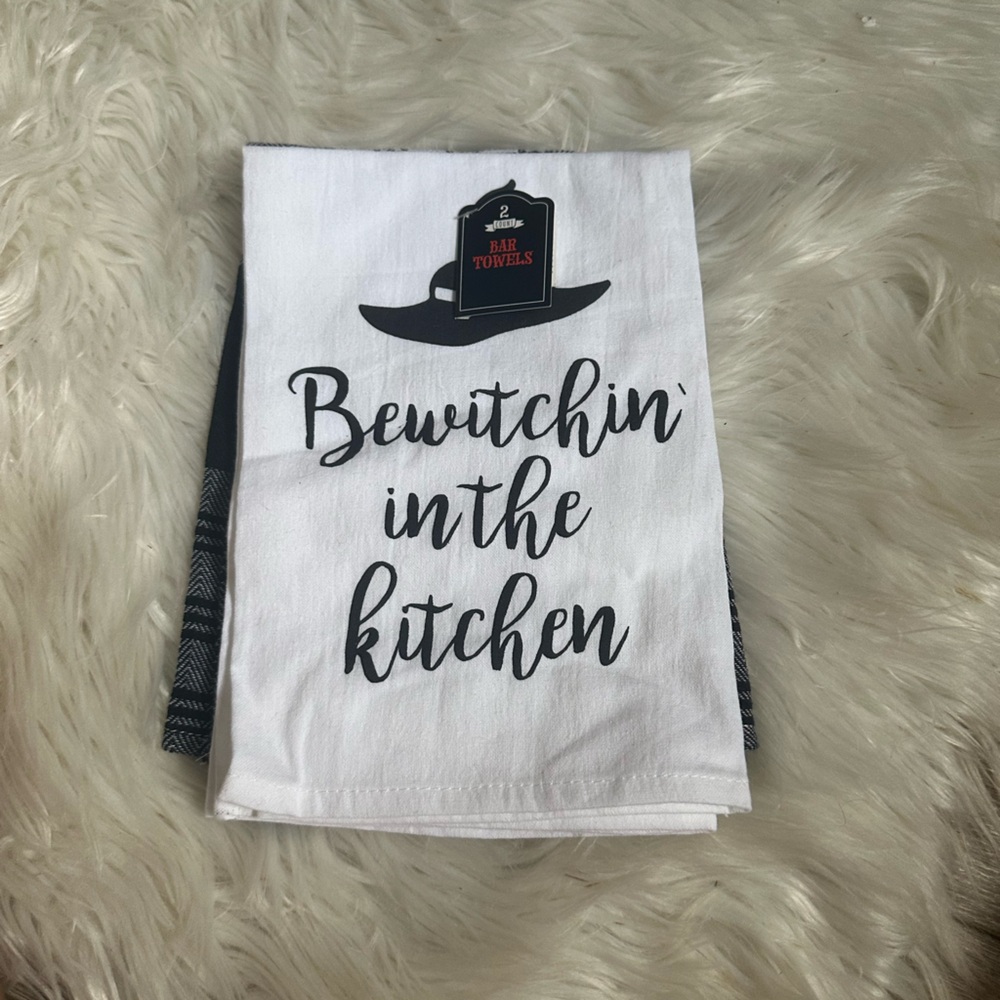 Bewitchin' In The Kitchen Halloween Towel Set